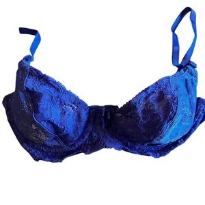 ❄️4 for $10❄️ Victoria’s Secret Lace Bra - 32B